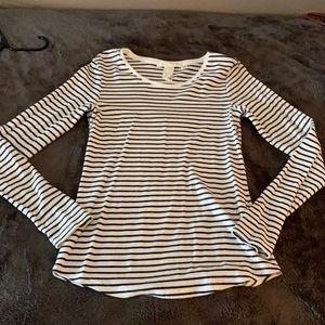 Black and white striped long sleeve top. Never worn